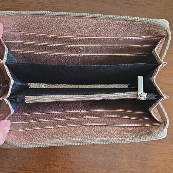 Rose Gold Leather Zippered Wallet - Picture 3 of 4